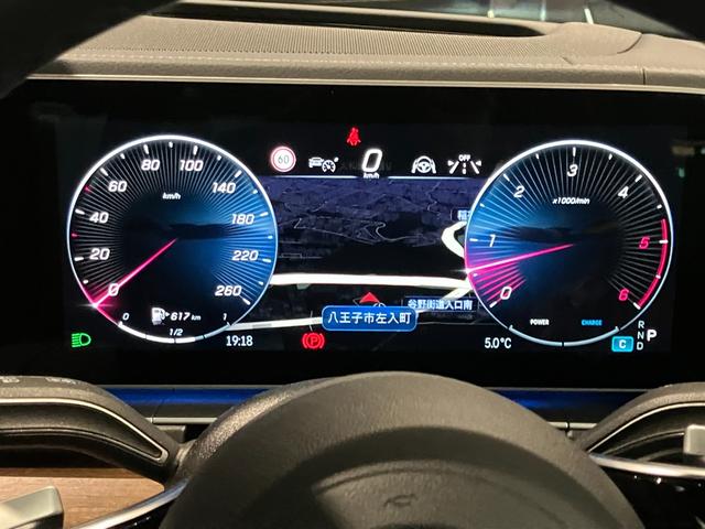 �����Z�f�X�E�x���c�����q�̍ŐV�̃V���[���[���ɂ́A��^���j�^�[������Ő�[�̃����Z�f�X�E�x���c�����̊������܂��I�����W����̂��߁A�V��̈������ł��A���������Ƃ��Ԃ�����������X�܂ł������܂��I