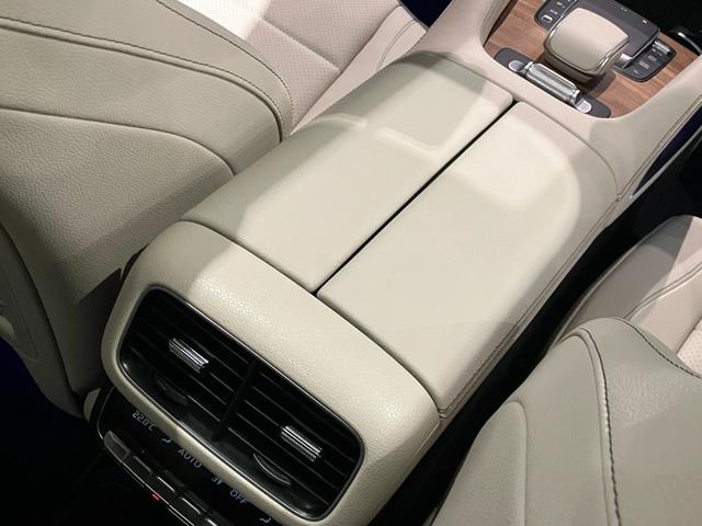 �����Z�f�X�E�x���c�����q�̍ŐV�̃V���[���[���ɂ́A��^���j�^�[������Ő�[�̃����Z�f�X�E�x���c�����̊������܂��I�����W����̂��߁A�V��̈������ł��A���������Ƃ��Ԃ�����������X�܂ł������܂��I