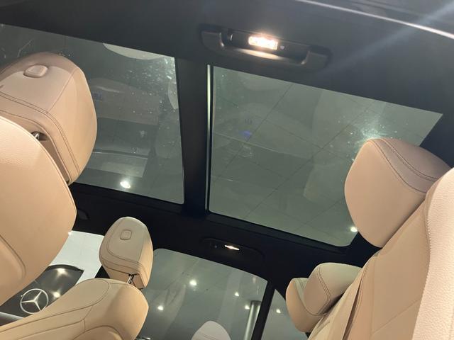 �����Z�f�X�E�x���c�����q�̍ŐV�̃V���[���[���ɂ́A��^���j�^�[������Ő�[�̃����Z�f�X�E�x���c�����̊������܂��I�����W����̂��߁A�V��̈������ł��A���������Ƃ��Ԃ�����������X�܂ł������܂��I