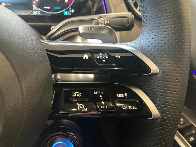 �����Z�f�X�E�x���c�����q�̍ŐV�̃V���[���[���ɂ́A��^���j�^�[������Ő�[�̃����Z�f�X�E�x���c�����̊������܂��I�����W����̂��߁A�V��̈������ł��A���������Ƃ��Ԃ�����������X�܂ł������܂��I