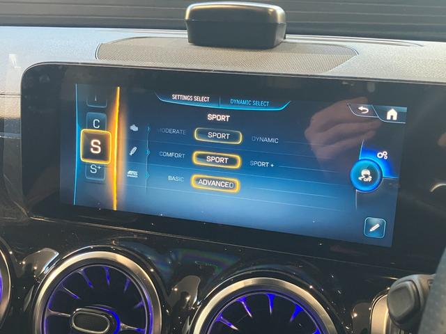 �����Z�f�X�E�x���c�����q�̍ŐV�̃V���[���[���ɂ́A��^���j�^�[������Ő�[�̃����Z�f�X�E�x���c�����̊������܂��I�����W����̂��߁A�V��̈������ł��A���������Ƃ��Ԃ�����������X�܂ł������܂��I