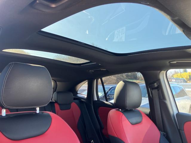 ＧＬＡクラス ＧＬＡ２００ｄ　４マチック　ＡＭＧライン　ユーザー様お下取り／ＡＭＧライン／アドバンストパッケージ／ＡＭＧレザーエクスクルーシブパッケージ／パノラミックスライディングルーフ／デジタルホワイト／本革シート／ヘッドアップディスプレイ（44枚目）