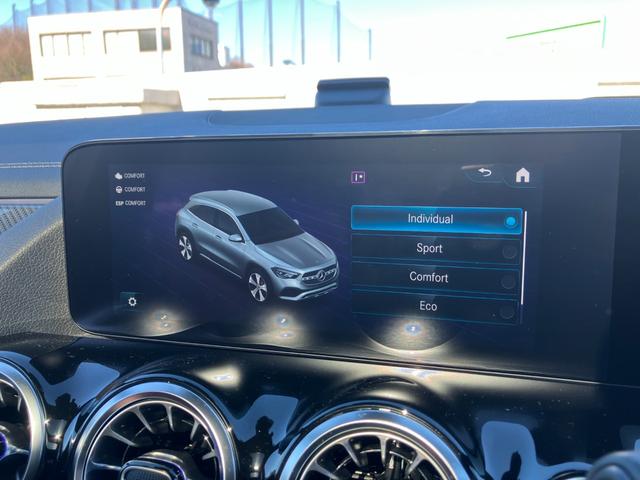 ＧＬＡクラス ＧＬＡ２００ｄ　４マチック　ＡＭＧライン　ユーザー様お下取り／ＡＭＧライン／アドバンストパッケージ／ＡＭＧレザーエクスクルーシブパッケージ／パノラミックスライディングルーフ／デジタルホワイト／本革シート／ヘッドアップディスプレイ（53枚目）