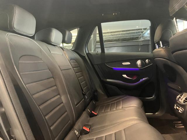 ＧＬＣ ＧＬＣ３００　４マチック　ＡＭＧライン　ユーザー様買取車／／レザーエクスクルーシブパッケージ／パノラミックスライディングルーフ／ヘッドアップディスプレイ／マルチビームＬＥＤヘッドライト／ＡＩＲ　ＢＯＤＹ　ＣＯＮＴＲＯＬサスペンション（9枚目）