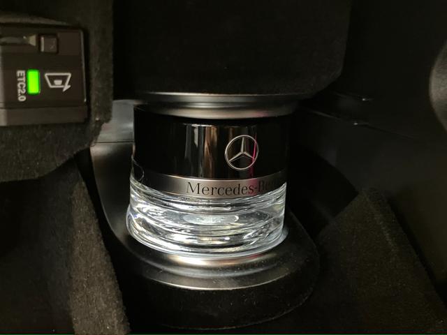 ＧＬＣ ＧＬＣ３００　４マチック　ＡＭＧライン　ユーザー様買取車／／レザーエクスクルーシブパッケージ／パノラミックスライディングルーフ／ヘッドアップディスプレイ／マルチビームＬＥＤヘッドライト／ＡＩＲ　ＢＯＤＹ　ＣＯＮＴＲＯＬサスペンション（42枚目）