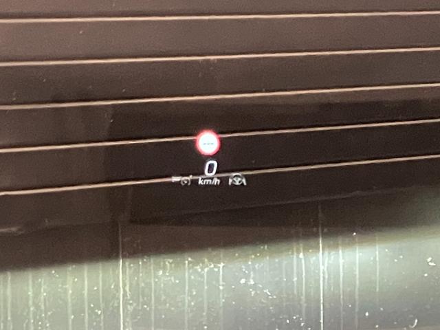 �����Z�f�X�E�x���c�����q�̍ŐV�̃V���[���[���ɂ́A��^���j�^�[������Ő�[�̃����Z�f�X�E�x���c�����̊������܂��I�����W����̂��߁A�V��̈������ł��A���������Ƃ��Ԃ�����������X�܂ł������܂��I