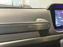 Ｇ６３　弊社ユーザー様お下取り車両／禁煙車／新車保証継承／メルセデスケア車両／ＡＭＧカーボンインテリア／マヌファクトゥーアプログラムプラス／インテリアプラスパッケージ／ＡＭＧナイトパッケージ（37枚目）