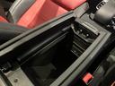 メルセデス・ベンツ八王子の最新のショールームには、大型モニターがあり最先端のメルセデス・ベンツをご体感頂けます!屋内展示場のため、天候の悪い日でも、ごゆっくりとお車をご覧頂ける店舗でございます!