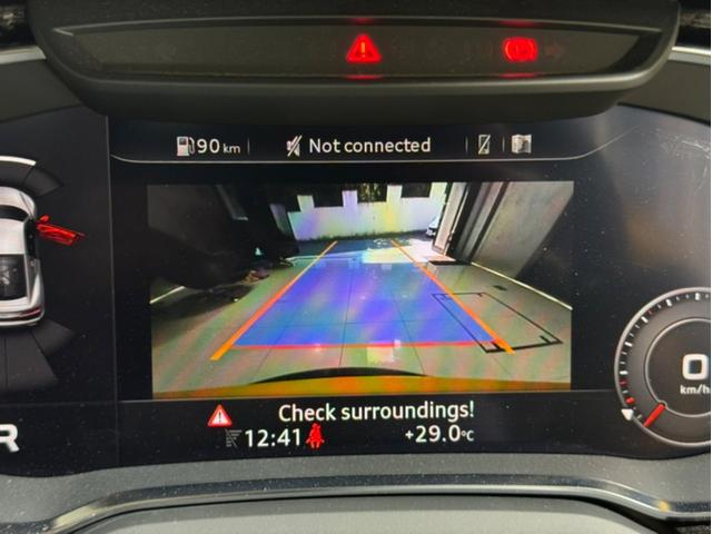 R8 V10 パフォーマンス FSI クワトロ 4WD B&Oサウンド/ファインナッパレザー/カーボンブレーキ/カーボンエクステリア&インテリア/フロントプロテクション施工/アルカンターラルーフ/ダイナミックステアリング/バックカメラ(3枚目)