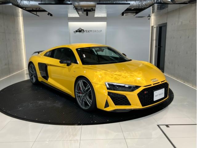 R8 V10 パフォーマンス FSI クワトロ 4WD B&Oサウンド/ファインナッパレザー/カーボンブレーキ/カーボンエクステリア&インテリア/フロントプロテクション施工/アルカンターラルーフ/ダイナミックステアリング/バックカメラ(11枚目)