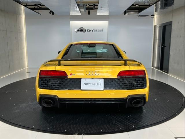 R8 V10 パフォーマンス FSI クワトロ 4WD B&Oサウンド/ファインナッパレザー/カーボンブレーキ/カーボンエクステリア&インテリア/フロントプロテクション施工/アルカンターラルーフ/ダイナミックステアリング/バックカメラ(15枚目)