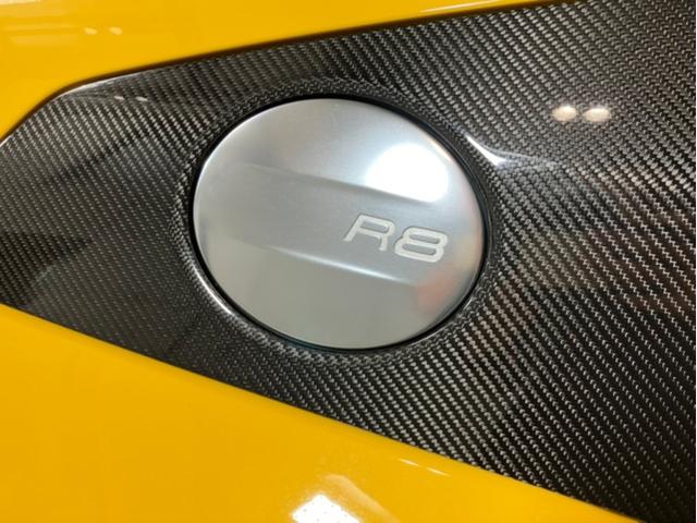 R8 V10 パフォーマンス FSI クワトロ 4WD B&Oサウンド/ファインナッパレザー/カーボンブレーキ/カーボンエクステリア&インテリア/フロントプロテクション施工/アルカンターラルーフ/ダイナミックステアリング/バックカメラ(22枚目)