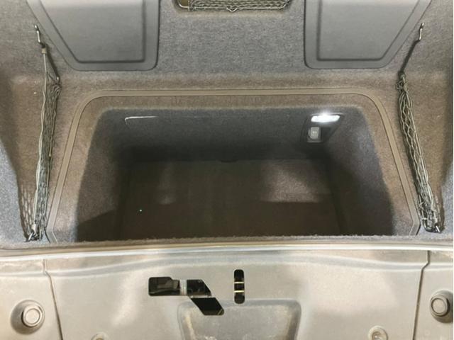 R8 V10 パフォーマンス FSI クワトロ 4WD B&Oサウンド/ファインナッパレザー/カーボンブレーキ/カーボンエクステリア&インテリア/フロントプロテクション施工/アルカンターラルーフ/ダイナミックステアリング/バックカメラ(24枚目)