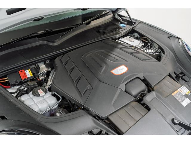 カイエンクーペ カイエンターボGT クーペ ティプトロニックS 20インチGTデザインAW/18wayアダプティブスポーツシート/ベンチレーション(フロント)/アンビエントライト/プライバシーガラス/BOSEサウンドシステム/LEDマトリクス(15枚目)