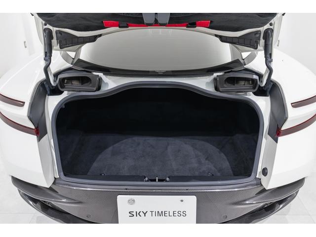 DB11 AMR 左H/カーボンファイバーエクステリア/プレミアムオーディオ/レッドキャリパー/カーボンファイバードアハンドル/カーボンファイバードアミラー/鍛造AMRホイール(36枚目)