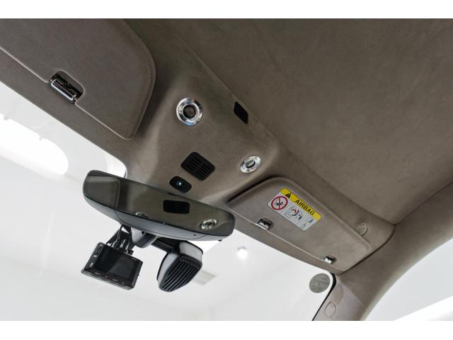 DB11 AMR 左H/カーボンファイバーエクステリア/プレミアムオーディオ/レッドキャリパー/カーボンファイバードアハンドル/カーボンファイバードアミラー/鍛造AMRホイール(40枚目)