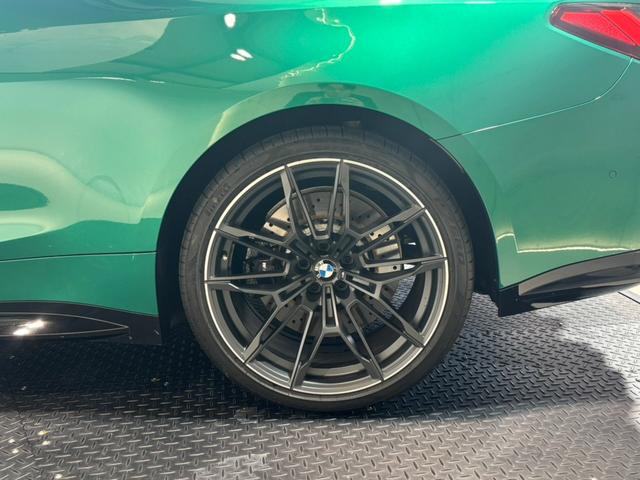 Ｍ４ Ｍ４クーペ　コンペティション　Ｍ・カーボンバケットシート／カーボンファイバーインテリアトリム／レーザーライト／ＨＵＤ／Ｍ・カーボンエクステリアＰＫＧ／Ｈａｒｍａｎ　Ｋａｒｄｏｎ（18枚目）