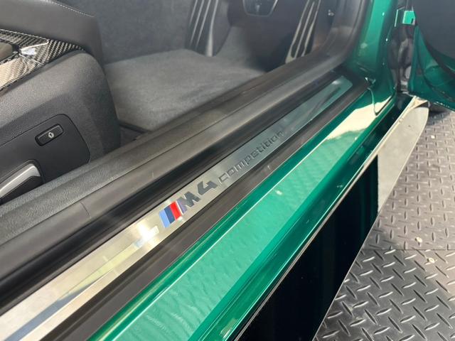 Ｍ４ Ｍ４クーペ　コンペティション　Ｍ・カーボンバケットシート／カーボンファイバーインテリアトリム／レーザーライト／ＨＵＤ／Ｍ・カーボンエクステリアＰＫＧ／Ｈａｒｍａｎ　Ｋａｒｄｏｎ（19枚目）