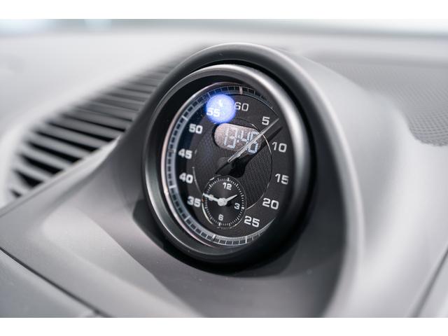 マカン マカンＧＴＳ　スポクロ　スポエグ　Ｐルーフ　ＢＯＳＥ　エアーサスペンション　サラウンドビューシステム　ＬＥＤライティングシステム　アダプティブクルーズコントロール　レーンキーピングアシスト　パワーステアリングプラス（9枚目）