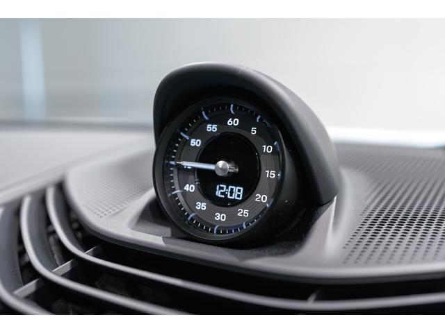 タイカン タイカン　４Ｓ　スポクロ　Ｐルーフ　ＨＤマトリックス（9枚目）