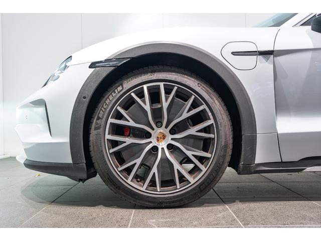 タイカン タイカン　４Ｓ　スポクロ　Ｐルーフ　ＨＤマトリックス（10枚目）