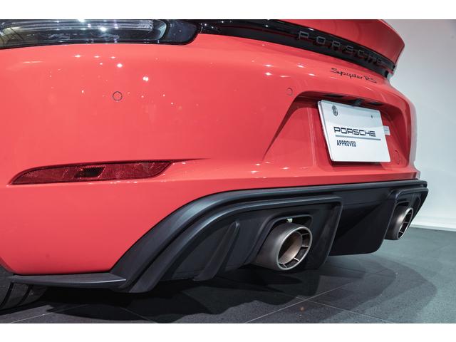 ７１８スパイダー ７１８スパイダーＲＳ　ヴァイザッハＰＫＧ　ＰＣＣＢ　Ｆリフト　スポーツエグゾーストシステム　パークアシスト（前後）＋バックカメラ　ＬＥＤライティングシステム　カーボンフロントリッド（一部エクステリアカラー塗装）（12枚目）