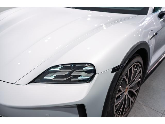 タイカンクロスツーリスモ タイカン 4Sクロスツーリスモ スポクロ Pルーフ HDマトリックス(16枚目)