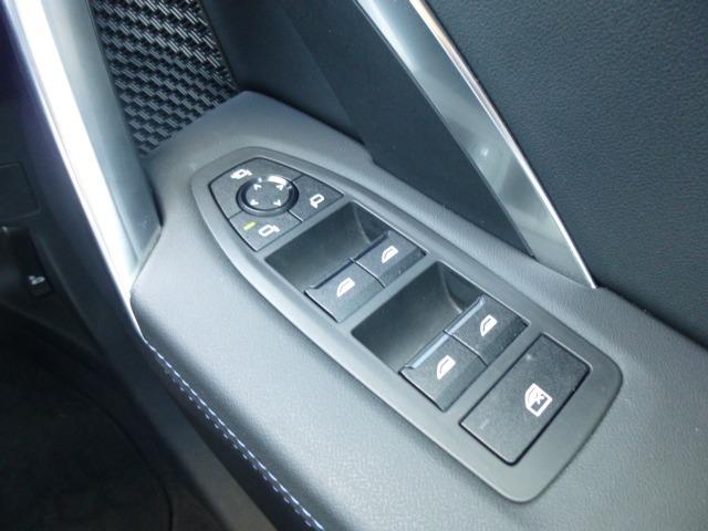 Ｘ１ ｘＤｒｉｖｅ　２０ｄ　Ｍスポーツ　アクティブクルーズコントロール　ヘッドアップディスプレイ　オートトランク　電動シートメモリー付　シートヒーター　ＥＴＣ２．０　ＬＥＤライト　コンフォートアクセス　バックカメラ　前後センサー（45枚目）