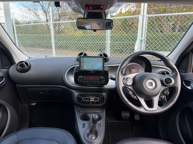 スマートフォーフォー プライム ナビ バックカメラ ETC ディーラーメンテナンス ワンオーナー ガラスルーフ レザーシート シートヒーター(23枚目)