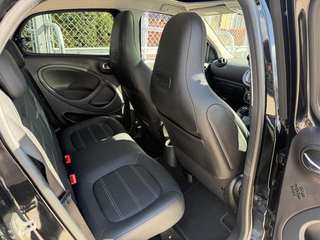 スマートフォーフォー プライム ナビ バックカメラ ETC ディーラーメンテナンス ワンオーナー ガラスルーフ レザーシート シートヒーター(38枚目)