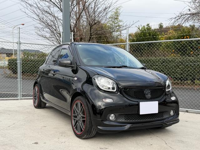 スマートフォーフォー BRABUS スポーツ 9インチナビ バックカメラ TV ディーラーメンテナンス 記録簿 360°ドラレコ ガラスルーフ シートヒーター カーボン調 ETC(8枚目)