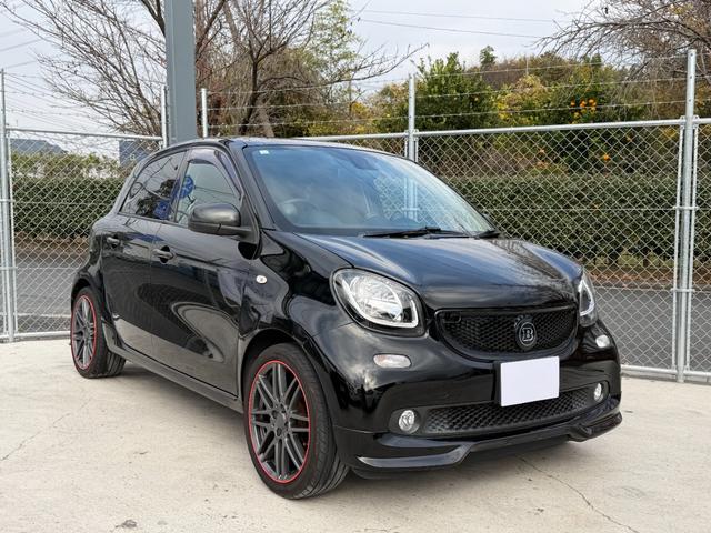 スマートフォーフォー BRABUS スポーツ 9インチナビ バックカメラ TV ディーラーメンテナンス 記録簿 360°ドラレコ ガラスルーフ シートヒーター カーボン調 ETC(11枚目)