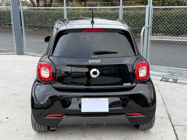 スマートフォーフォー BRABUS スポーツ 9インチナビ バックカメラ TV ディーラーメンテナンス 記録簿 360°ドラレコ ガラスルーフ シートヒーター カーボン調 ETC(18枚目)