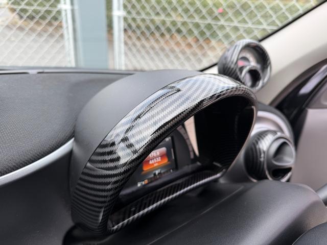 スマートフォーフォー BRABUS スポーツ 9インチナビ バックカメラ TV ディーラーメンテナンス 記録簿 360°ドラレコ ガラスルーフ シートヒーター カーボン調 ETC(39枚目)