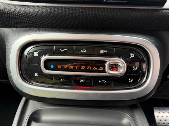 スマートフォーフォー BRABUS スポーツ 9インチナビ バックカメラ TV ディーラーメンテナンス 記録簿 360°ドラレコ ガラスルーフ シートヒーター カーボン調 ETC(41枚目)