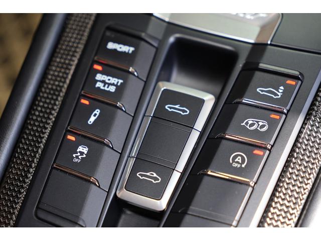 ボクスター ボクスターＧＴＳ　弊社下取　２０２３年５月弊社施工緑ラッピング　元色白　ヒーター　パドル　ＰＡＳＭ　バックカメラ（4枚目）