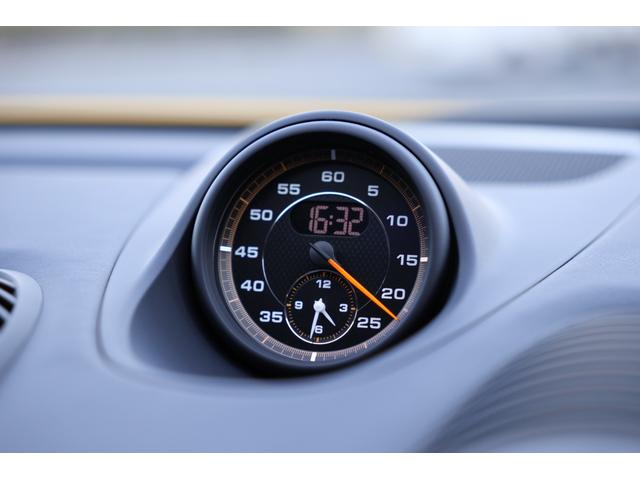 ７１８ケイマン ７１８ケイマンＧＴ４　ＬＥＤ４灯ＰＤＬＳプラス　６速ＭＴ　オールレザーインテリア　ヒーター　電動ミラーバックカメラ　禁煙（37枚目）