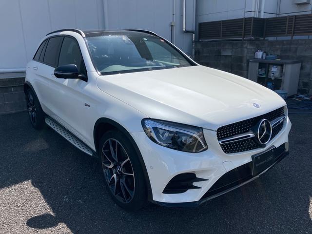 ＧＬＣ４３　４マチック　４ＷＤ　認定中古車　パノラミックルーフ　オートハイビーム　レーンキープ　ディストロニック　Ｂカメラ　キーレスゴー　フルセグＴＶ　ＬＥＤライト　禁煙　ＰＴＳ　アイドリングＳＴＯＰ　スマートキー　ナビＴＶ　パワーシート　本革(3枚目)