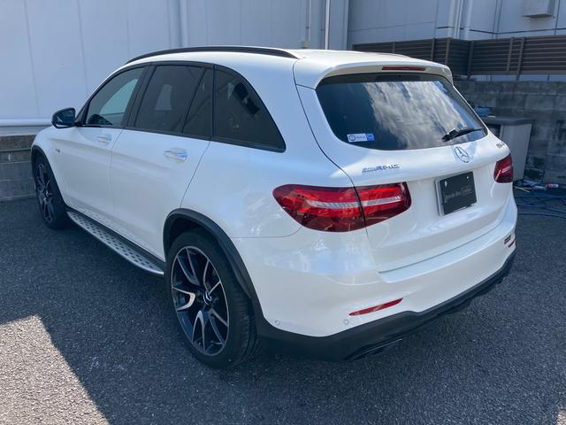 ＧＬＣ ＧＬＣ４３　４マチック　４ＷＤ　認定中古車　パノラミックルーフ　オートハイビーム　レーンキープ　ディストロニック　Ｂカメラ　キーレスゴー　フルセグＴＶ　ＬＥＤライト　禁煙　ＰＴＳ　アイドリングＳＴＯＰ　スマートキー　ナビＴＶ　パワーシート　本革（12枚目）