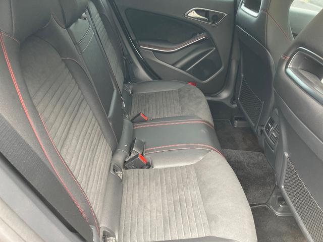 CLAクラス シューティングブレーク CLA180 シューティングブレーク AMGスタイル プレミアムパッケージ 認定保証2年付 アンビエントライト サンルーフ ハーマンカードンオーディオ(19枚目)