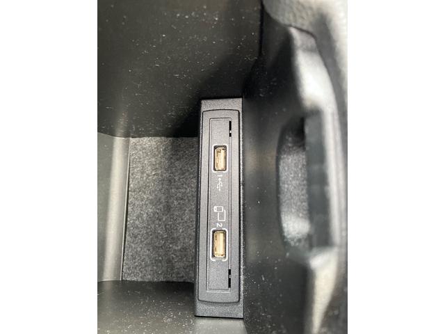 CLAクラス シューティングブレーク CLA180 シューティングブレーク AMGスタイル プレミアムパッケージ 認定保証2年付 アンビエントライト サンルーフ ハーマンカードンオーディオ(31枚目)