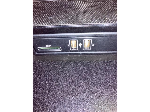 Cクラス C180 ローレウスエディション 認定保証2年付 レーダーセーフティパッケージ(28枚目)