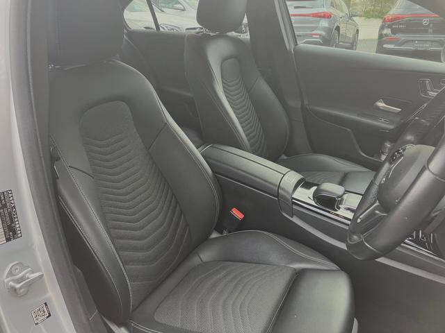 Aクラスセダン A200d セダン ディーゼルターボ 弊社社有車 ワイヤレスチャージング レーダーセーフティパッケージ パワーシート 禁煙車 スマートキー レーダーセーフティ パーキングアシスト 電動シート ナビTV ETC(17枚目)