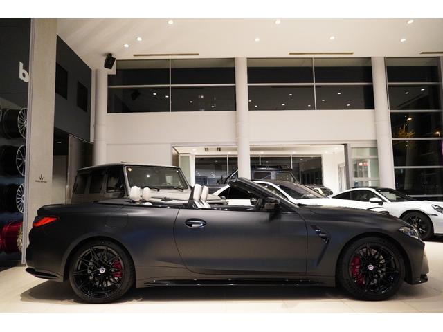 Ｍ４ Ｍ４カブリオレ　コンペティション　Ｍ　ｘＤｒｉｖｅ　ワンオーナー　ＯＰスペシャルカラーマットブラック　内装色アイボリーホワイトレザー　シートヒーター　ベンチレーション（5枚目）