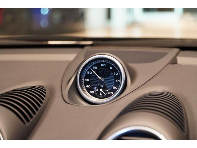 ７１８ボクスター ７１８ボクスターＧＴＳ　４．０　ＧＴＳインテリアＰＫＧ　１８Ｗａｙシート　ＡＣＣ　ＬＥＤヘッドライト　ＢＯＳＥ　オートエアコン　レーンチェンジアシスト　ヒーター付ステアリング　シートヒーター　電格ミラー　パワステプラス（17枚目）