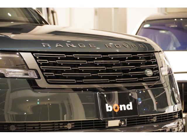 レンジローバー オートバイオグラフィーＤ３００スタンダードホイルベス　コントラストルーフ（ブラック）　シャドーエクステリアパック　２３インチＯＰアルミ　２４ウェイ電動フロントシート＆リアエグゼクティブクラスコンフォートシート　テールゲートイベントスイート　電動ステップ（36枚目）