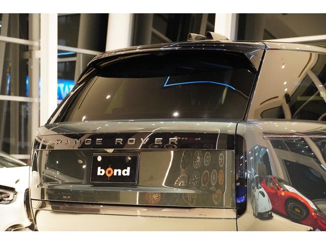 レンジローバー オートバイオグラフィーＤ３００スタンダードホイルベス　コントラストルーフ（ブラック）　シャドーエクステリアパック　２３インチＯＰアルミ　２４ウェイ電動フロントシート＆リアエグゼクティブクラスコンフォートシート　テールゲートイベントスイート　電動ステップ（46枚目）