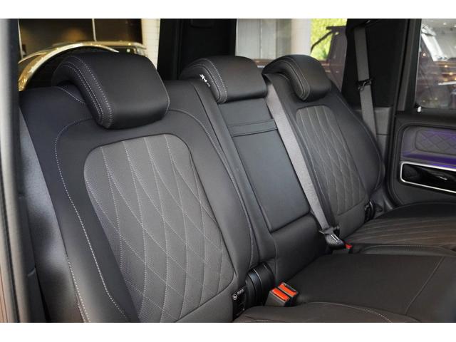 Gクラス G63 電動サイドステップ Gmanufakturプログラムプラス/インテリアプラスPKG マットブラック21インチAMG5ツインスポークAW Gmanufakturボディーカラー(マグノナイトブラック)(64枚目)