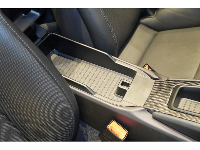 718ボクスター 718ボクスターGTS 4.0 LEDヘッドライト スポーツクロノ スポーツエキゾースト カーボンインテリア レザーシート シートヒーターベンチレーション GTスポーツステアリング パークアシストFR 電格ミラー カーボンシフトノブ(61枚目)