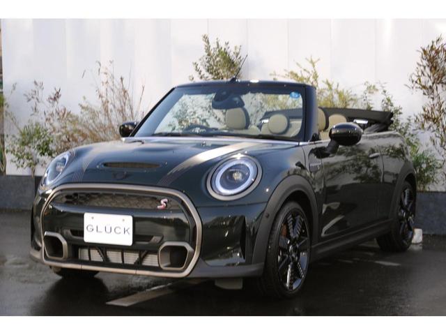 ＭＩＮＩ 　クーパーＳレゾリュートＥＤ　ＤＣＴ　新車保証　ドライビングアシスト　アンビエントライト　１８インチＡＷ　パルススポーク　ブラック　レゾリュート　ボンネットストライプ　レゾリュートブロンズパーツ（5枚目）